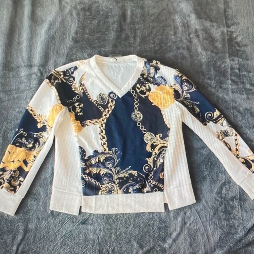 V-Neck Navy & White Chain Print Long Sleeve Top